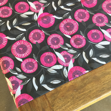 Load image into Gallery viewer, Wildflower Tablecloths